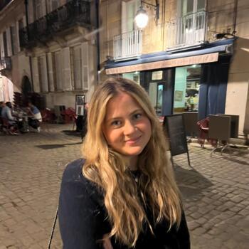 Nanny in Dijon: Eléonore