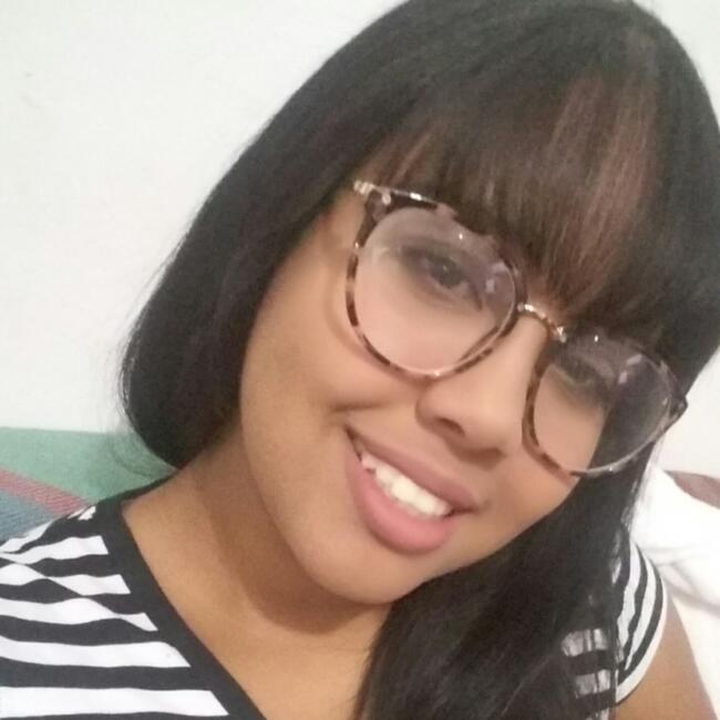 Babysitter in Brasília: Brenda
