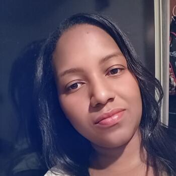 Babysitter São José do Rio Preto: Sheila