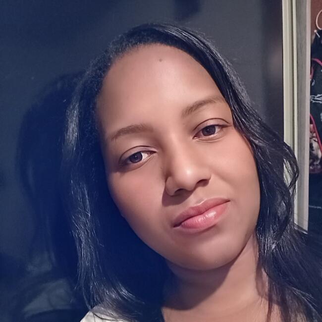 Babysitter in São José do Rio Preto: Sheila