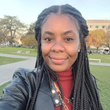 Babysitter in Galway: Franciele