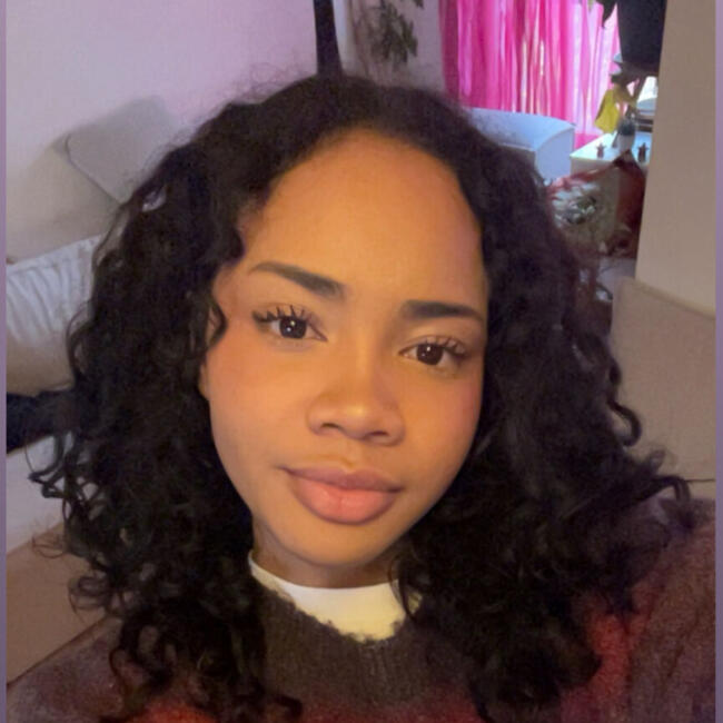 Babysitter in Montreuil: Chanel