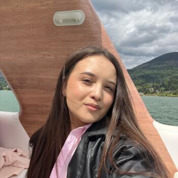 Babysitter in Lespezi (Județul Bacău): Denisa