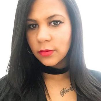 Babysitter Valongo: Nicole