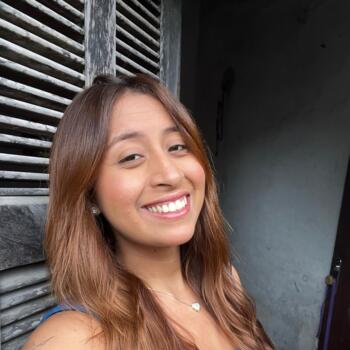 Babysitter Fortaleza: Luciana