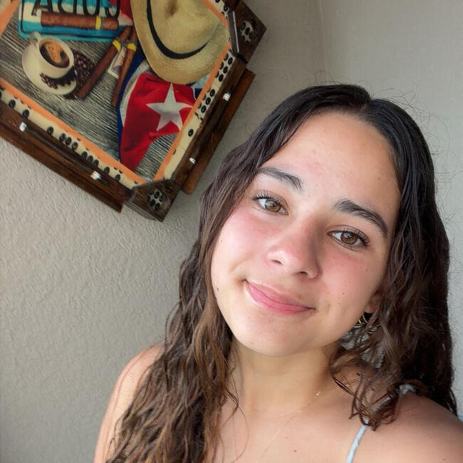 Babysitter in Cape Coral: Daliany