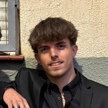 Babysitter in L'Hospitalet de Llobregat: Carlos