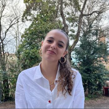 Babysitter in Nanterre: Laïna