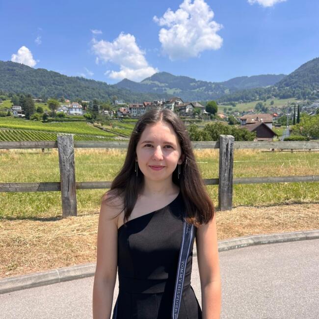 Babysitter in Montreux: Roselyne