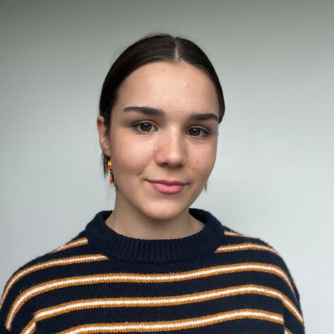 Babysitter in Rugby: Chloe