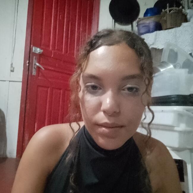 Babysitter in São José (São José): Julia