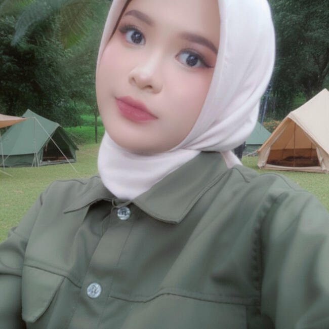 Babysitter in Depok: Dea