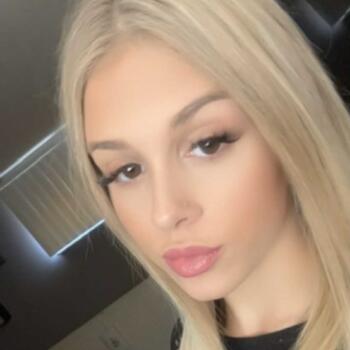 Babysitter in Diepenbeek: Indy