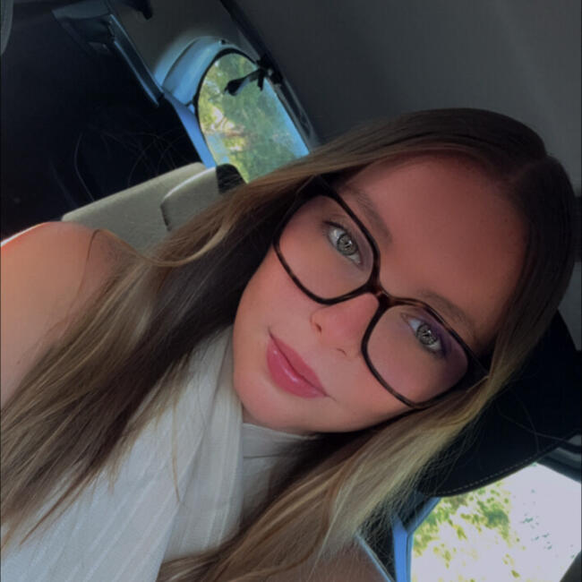 Babysitter in Miramas: Alexane