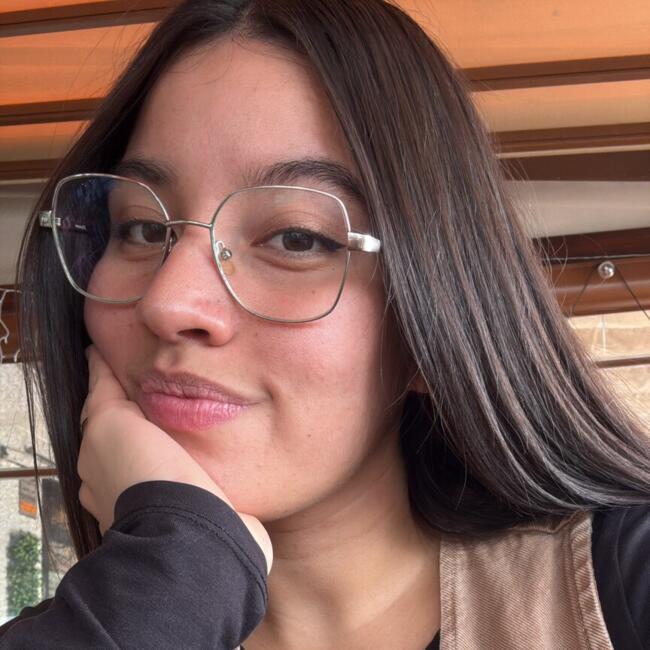 Nanny in Collado Villalba: Yuan