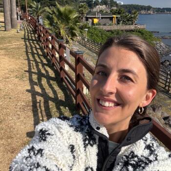 Babysitter in Busan: Sophia