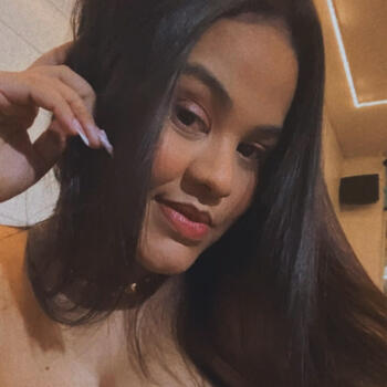 Babysitter Macaé: Mirela