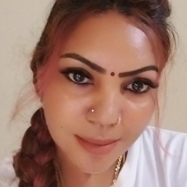 Babysitter in Singapore Island: Rebecca