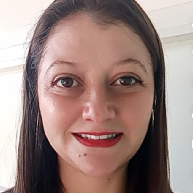 Babá em Bauru: Daniela
