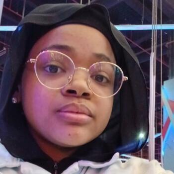 جليسة أطفال في القاهرة الجديدة: Shakoora