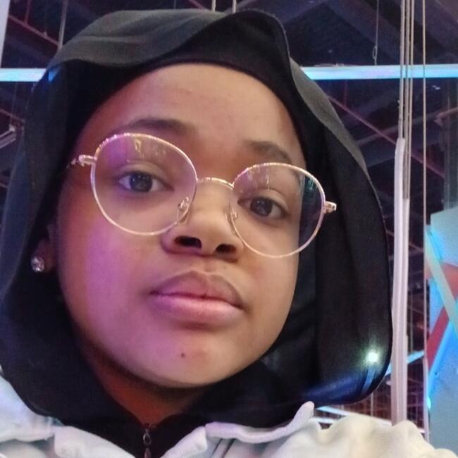 جليسة أطفال في القاهرة الجديدة: Shakoora