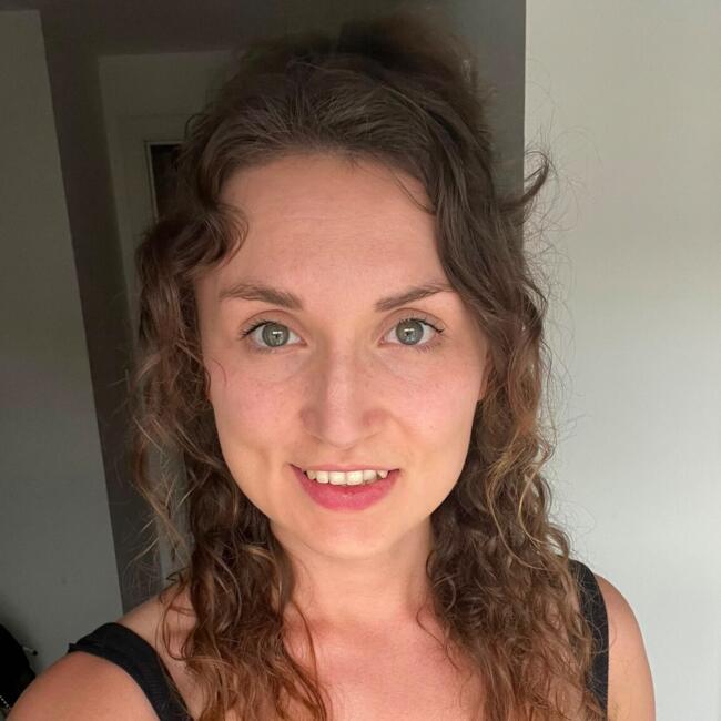 Babysitter in Southampton: Laura