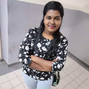 Babysitter Johor Bahru: Thina