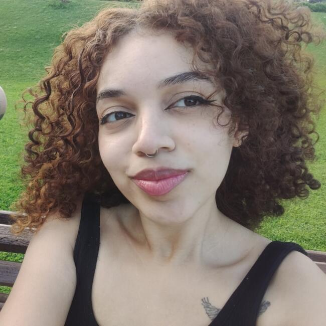 Babysitting job in Curitiba: Stephanie