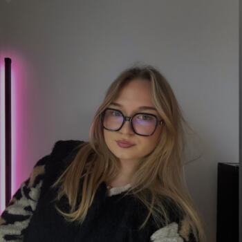 Babysitter Warlus: Nelia