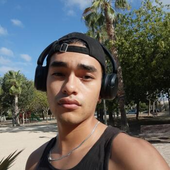 Babysitter in Aspe: Bradley