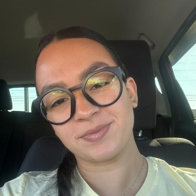 Babysitter in Miami: Ketzylie