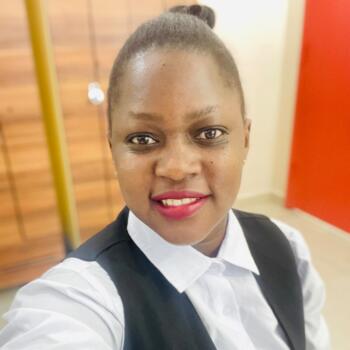 جليسة أطفال في الدوحة: Babra