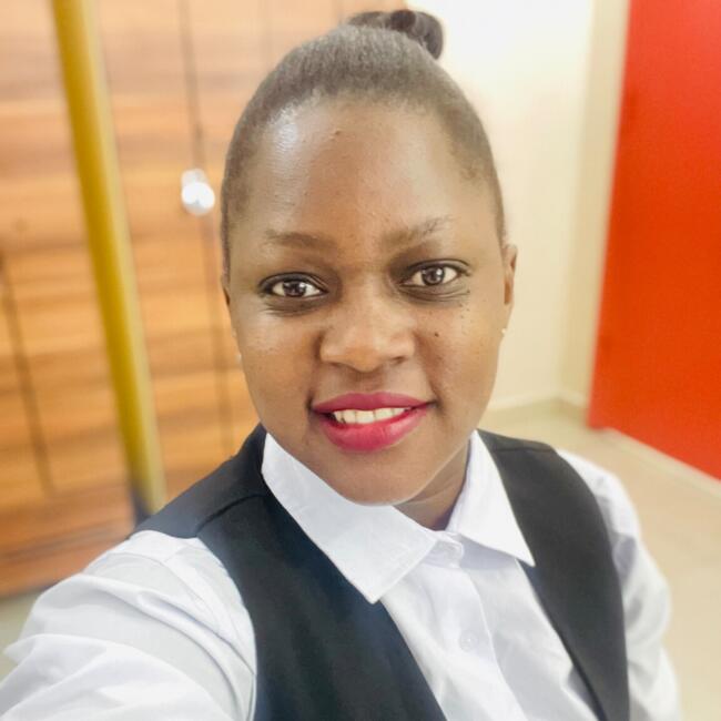 جليسة أطفال في الدوحة: Babra