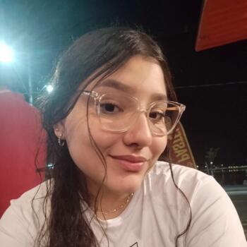 Babysitter in Ponta Grossa: Manuela