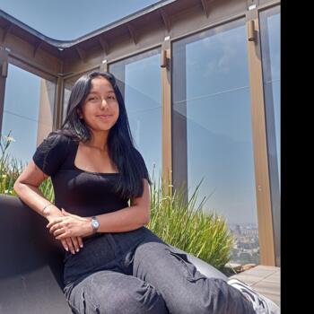 Babysitter in Bogotá: Valentina