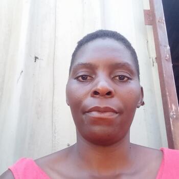 Babysitter in Cape Town: Chennai