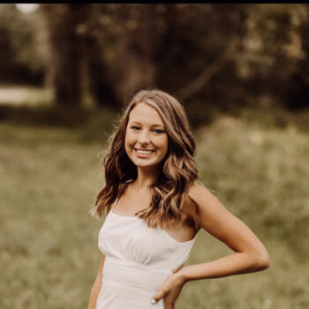 Babysitter in Albert Lea: Emily