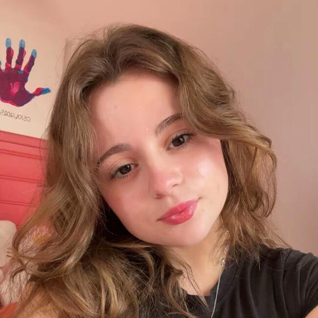 Babysitter in Bernes-sur-Oise: Jade