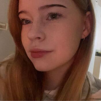 Babysitter in Muraste: Kristelle