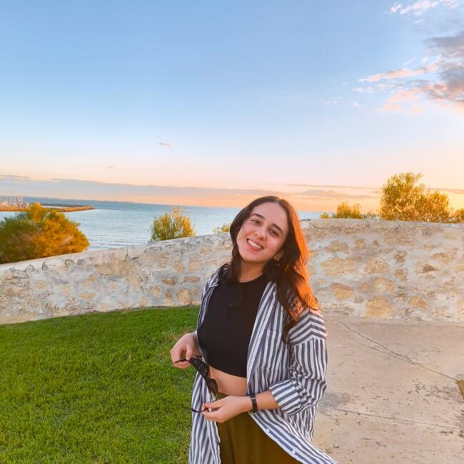 Babysitter in Perth: Lina