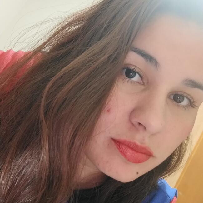 Babysitter in São José dos Campos: Yasmin
