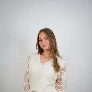 Babysitter in Joué-lès-Tours: Anna