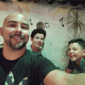 Babysitting job in Envigado: babysitting job John