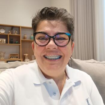 Babysitter Sertãozinho: Claudia