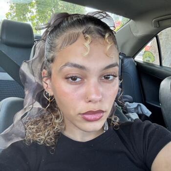 Babysitter in Hollywood: Aliah