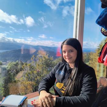 Canguro Parla: Melina Noemi