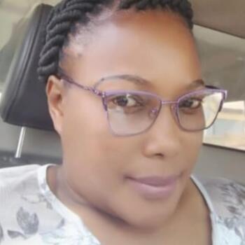 Babysitter in Dubai: Lungile Amanda