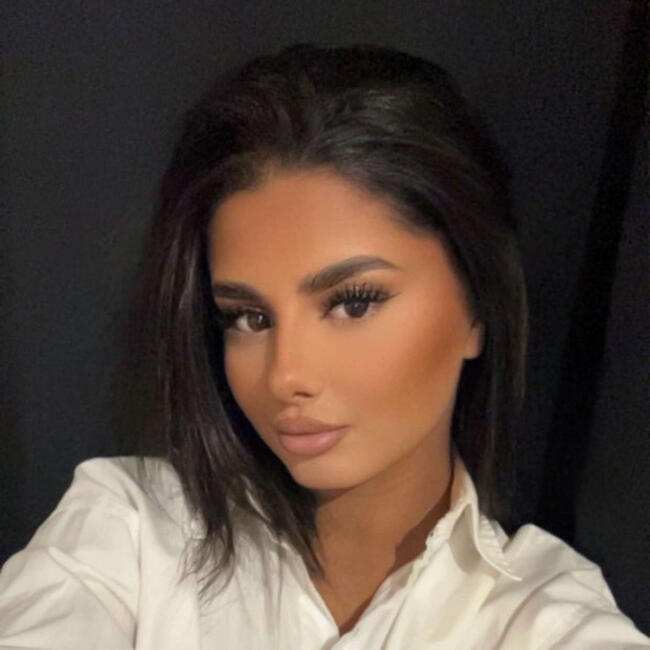 Babysitter in Noisy-le-Sec: Lina