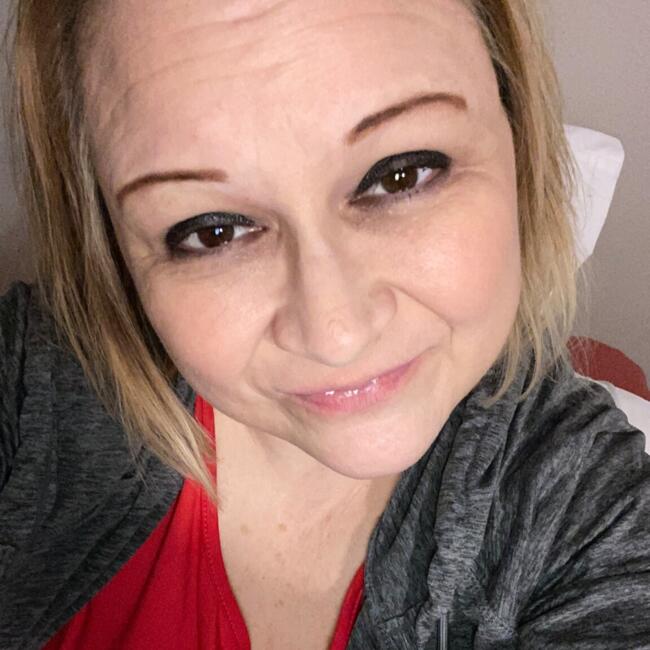 Babysitter in Sioux Falls: Michelle