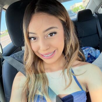 Babysitter in McAllen: Liz